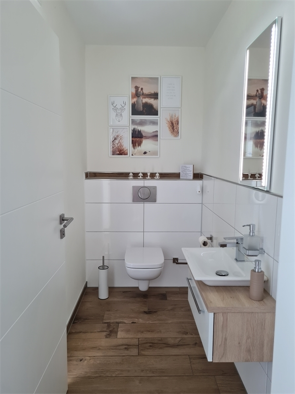G�ste-WC Einfamilienhaus Rieste