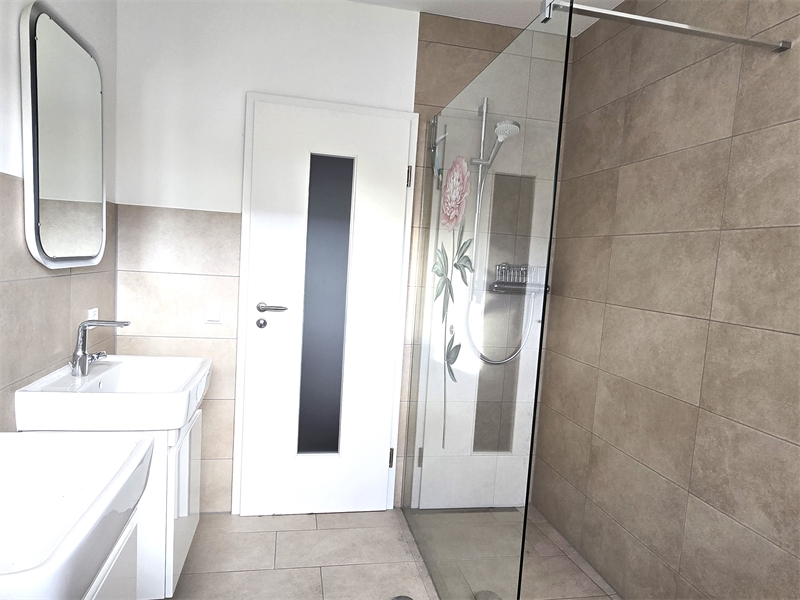 Badezimmer aus 2022 Einfamilienhaus Osnabr�ck