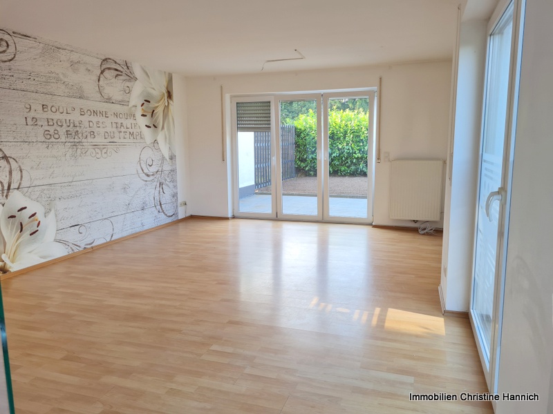 Blick in das Wohn-Esszimmer Doppelhaush�lfte Lotte