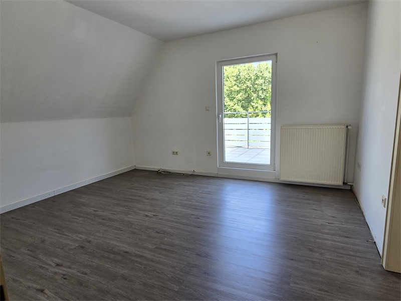 DG - Wohnzimmer mit Zugang zur Einfamilienhaus Lotte