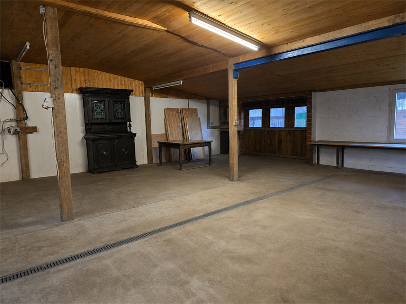 Einblick in die Spargelhalle Wohn- / Gesch�ftshaus Bad Iburg