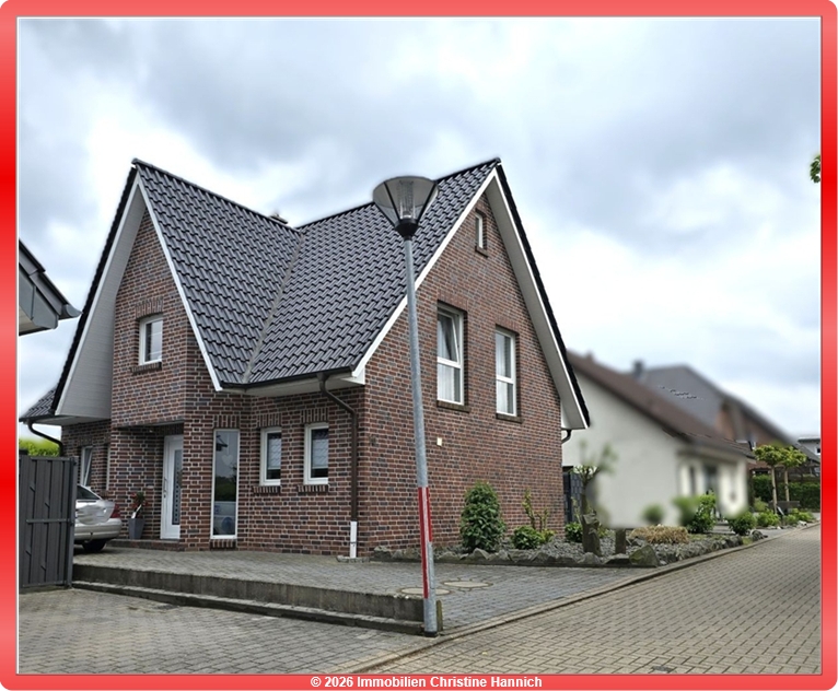 Strassenansicht Westerkappeln - Westerkappeln Einfamilienhaus Geschmackvolles freistehende Einfamilienhaus in bevorzugter Lage