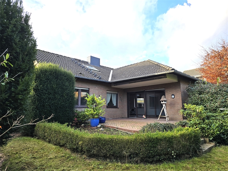 Blick zur Terrasse Einfamilienhaus Osnabr�ck