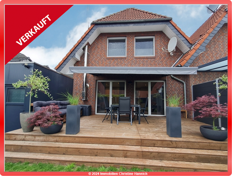 R�ckansicht mit Terrasse Lotte - Adlershof Doppelhaush�lfte VERKAUFT !Hier bleiben keine W�nsche offen! Chic und sch�n modernisierte Doppelhaush�lfte++
