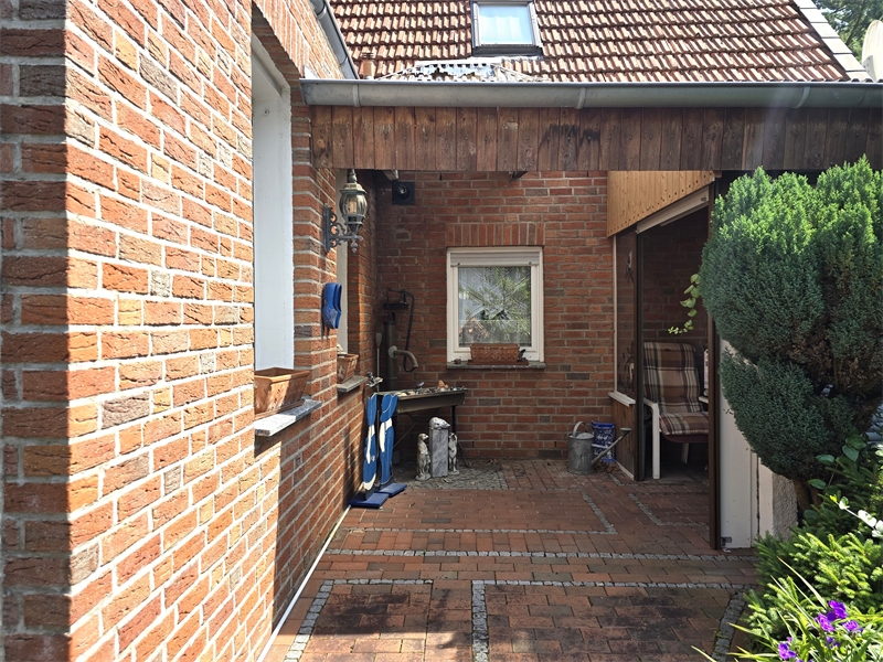 Hausr�ckseite Einfamilienhaus Greven