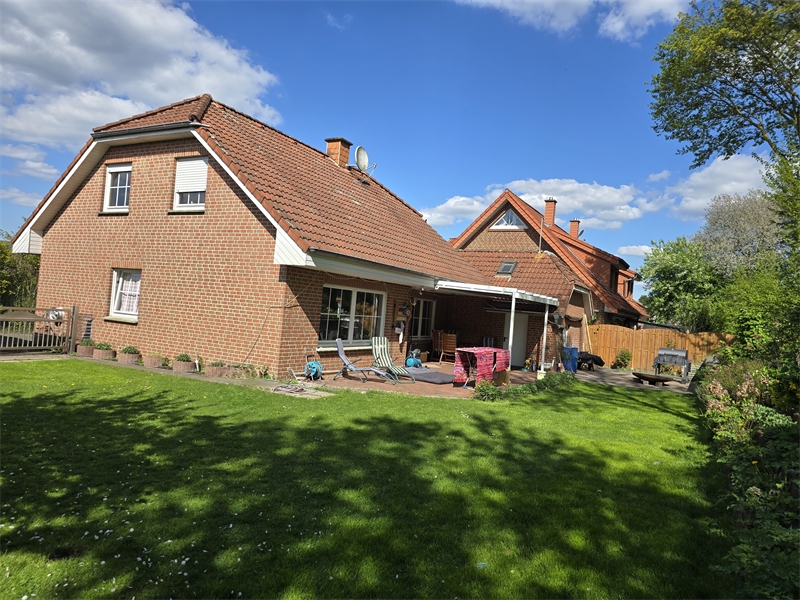 Blick vom Garten zum Haus Einfamilienhaus Westerkappeln