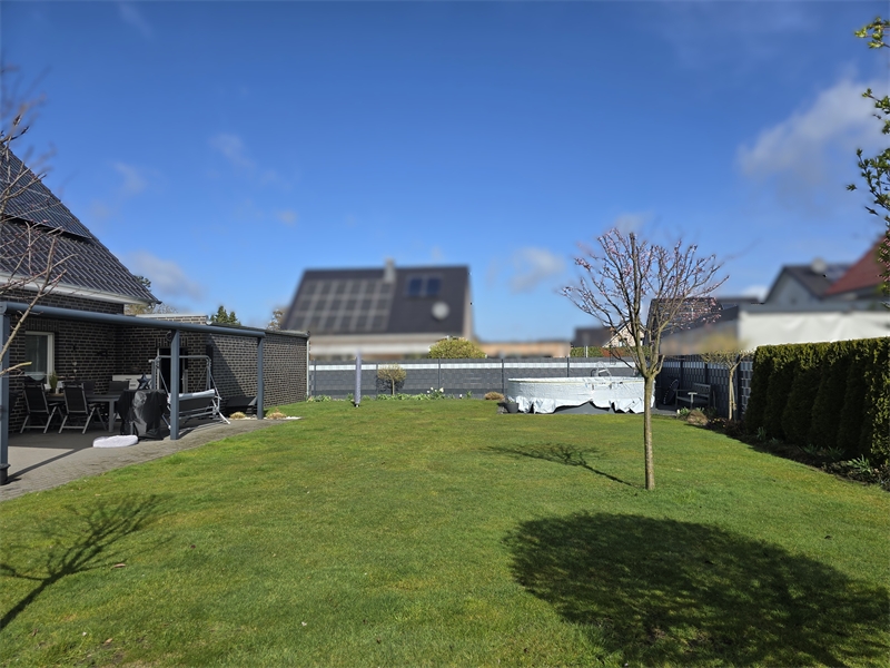 Blick in den Garten Einfamilienhaus Rieste