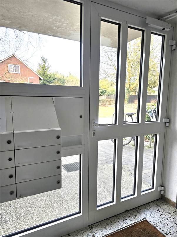 Die Hauseingangst�r Etagenwohnung Osnabr�ck