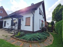 Seitenweg zum Garten VERKAUFT! Der Flair der 70er Jahre empf�ngt Sie in diesem freistehenden EFH mit sch�nem Grundst�ck