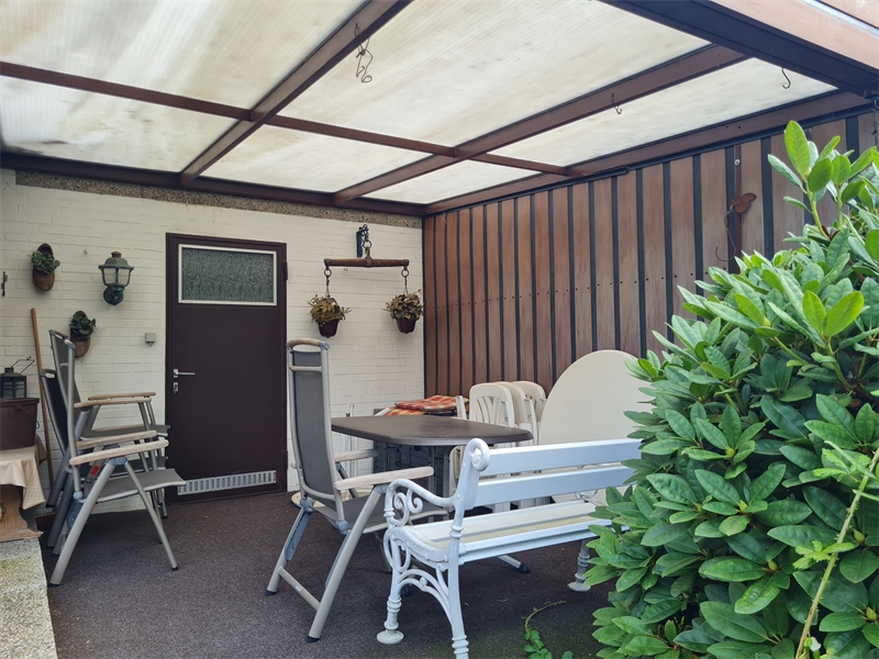 �berdachte Terrasse Einfamilienhaus Lotte