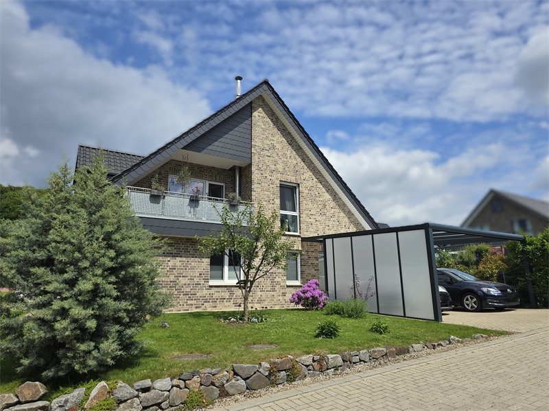 Au�enansicht mit Carport Einfamilienhaus Lengerich