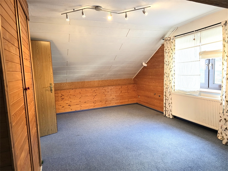 Beispiel Schlafraum DG Einfamilienhaus Osnabr�ck