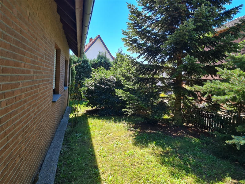 Blick an der Ostseite Einfamilienhaus Bramsche