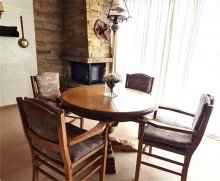 Wintergarten mit Kamin VERKAUFT! Der Flair der 70er Jahre empf�ngt Sie in diesem freistehenden EFH mit sch�nem Grundst�ck